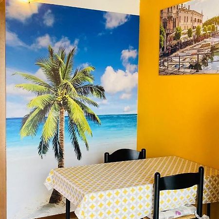 Palm Beach - Your Private And Complete Apartment In Desenzano Del Garda Dış mekan fotoğraf