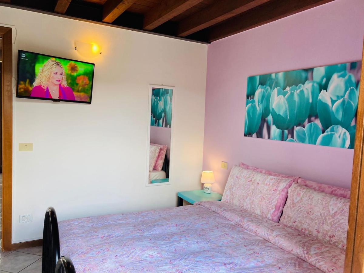 Palm Beach - Your Private And Complete Apartment In Desenzano Del Garda Dış mekan fotoğraf